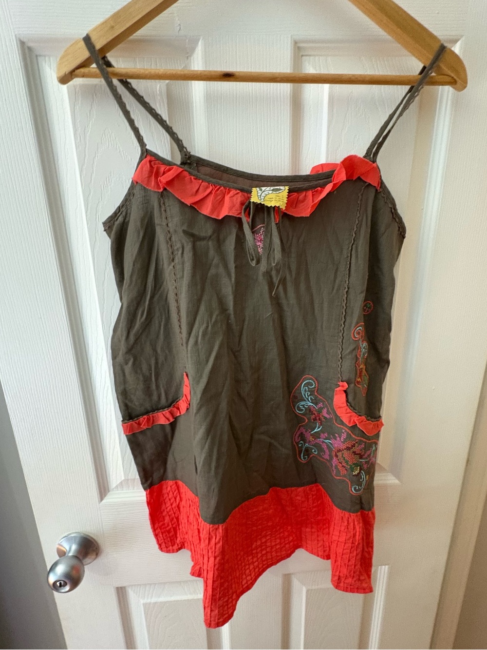 Free People Y2K artisanal tank top tunic tie back size small brown embroidered